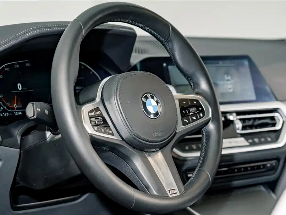 BMW 3 Series 2021 — фото 10