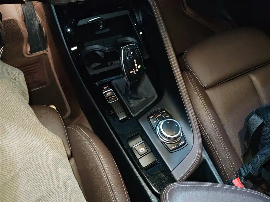 BMW X1 2020 — фото 14