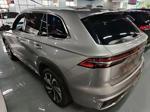 Geely Xingyue L 2025