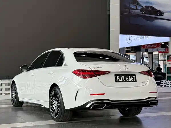 Mercedes-Benz C-Class 2021