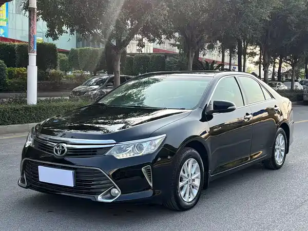 Toyota Camry 2015
