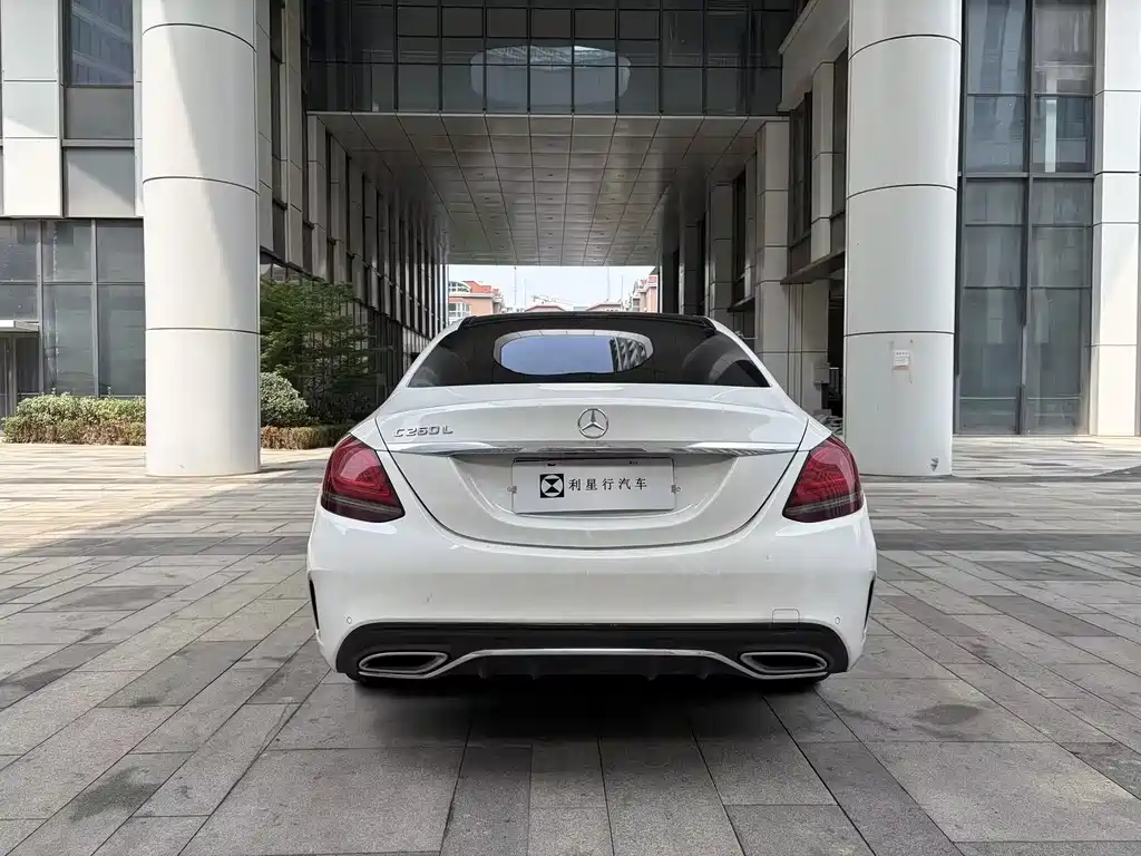 Mercedes-Benz C-Class 2020 — фото 13