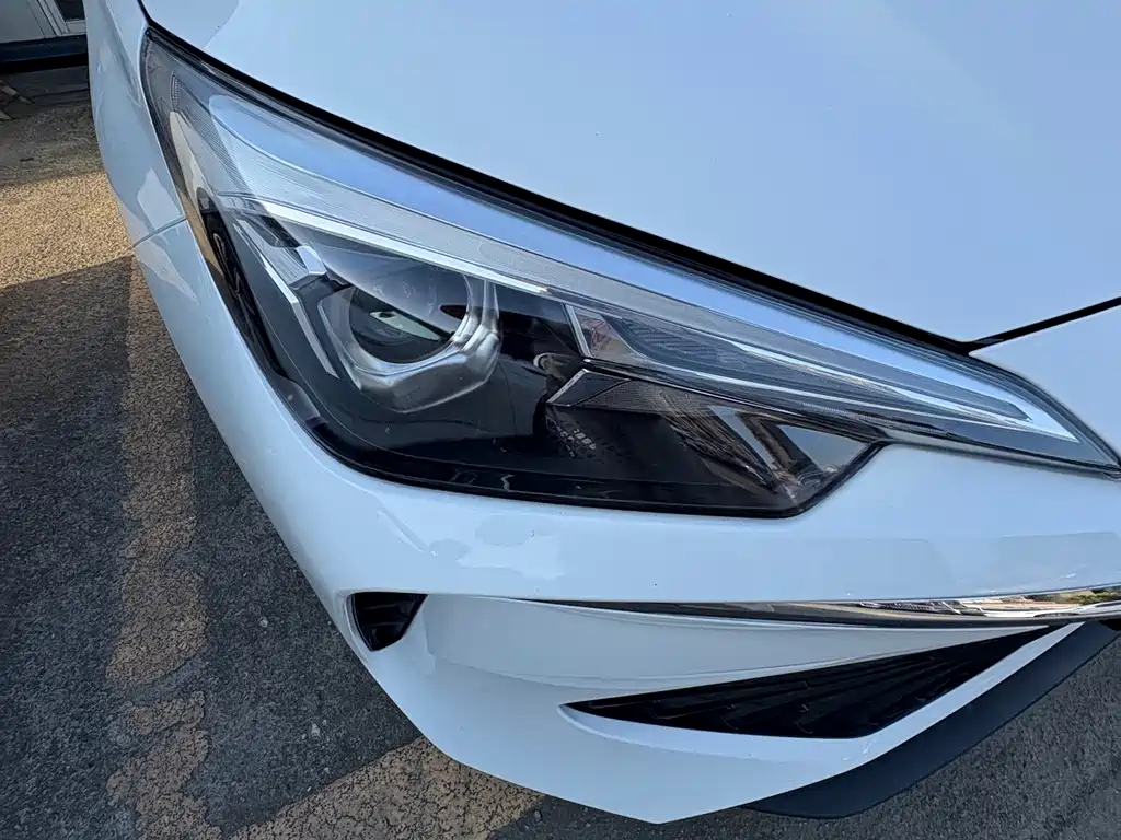 Roewe i5 2025