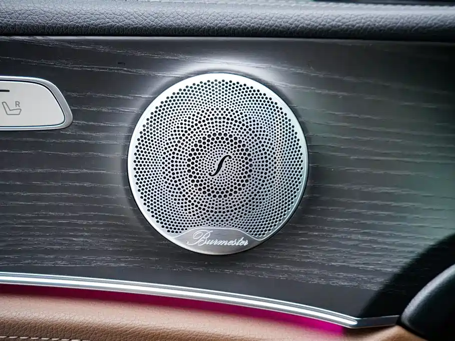 Mercedes-Benz E-Class 2019 — фото 12
