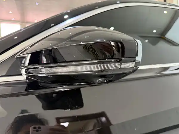 Audi A8 2023