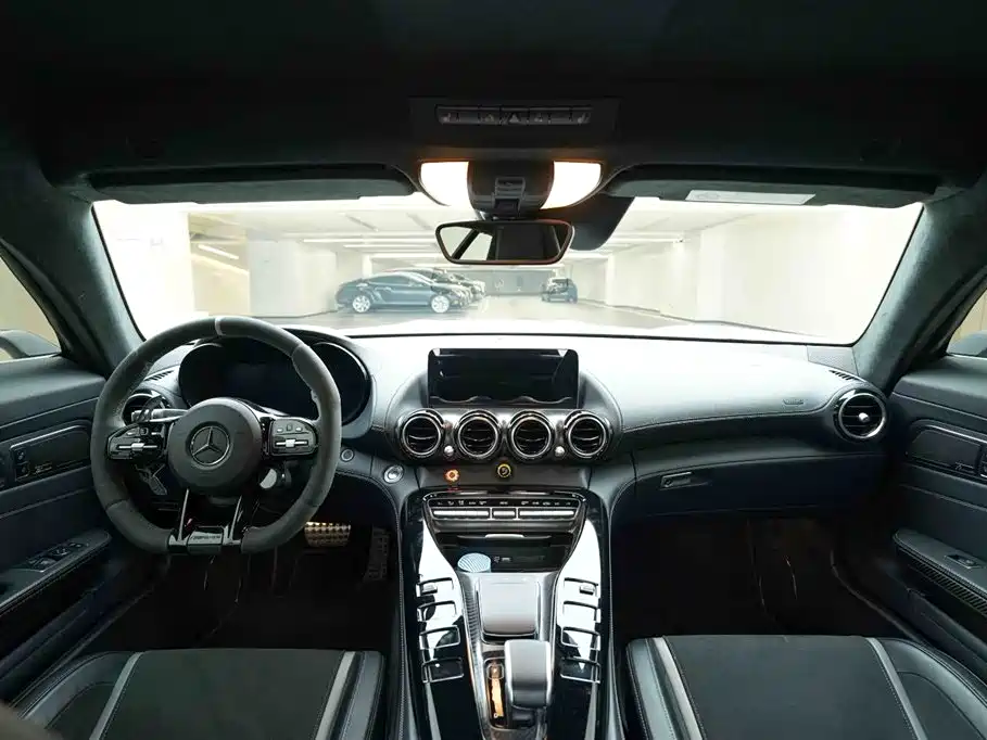 Mercedes-Benz AMG GT 2020 — фото 26