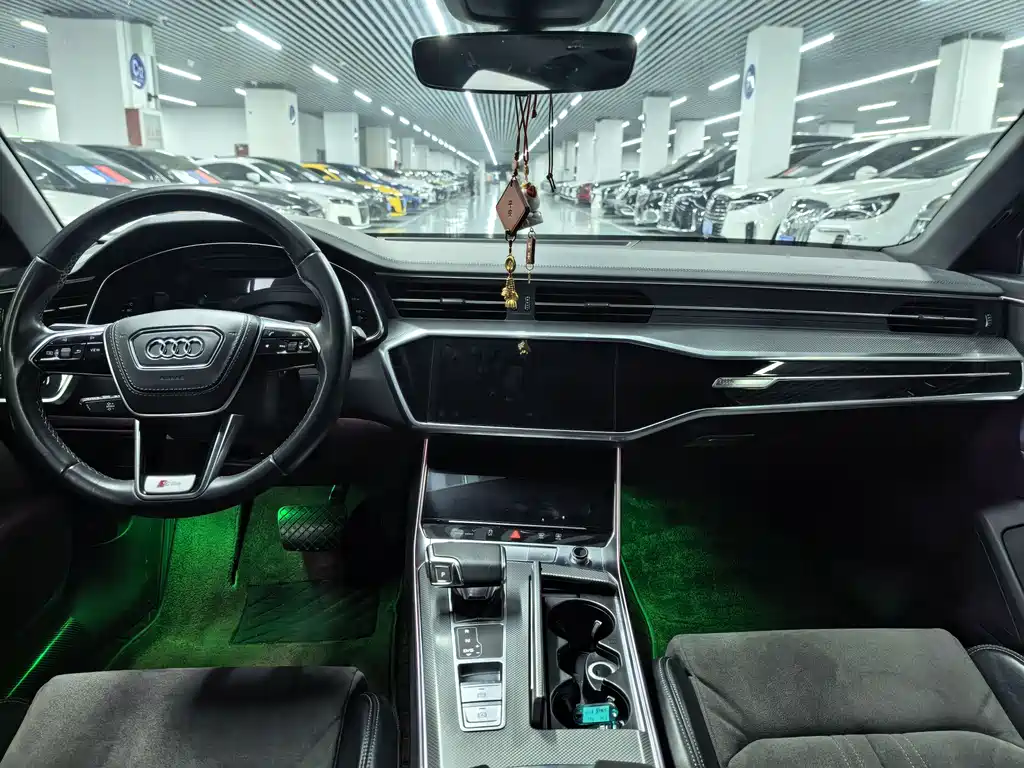 Audi A6L 2021 — фото 4