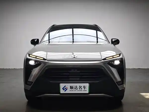 NIO ES8 2022