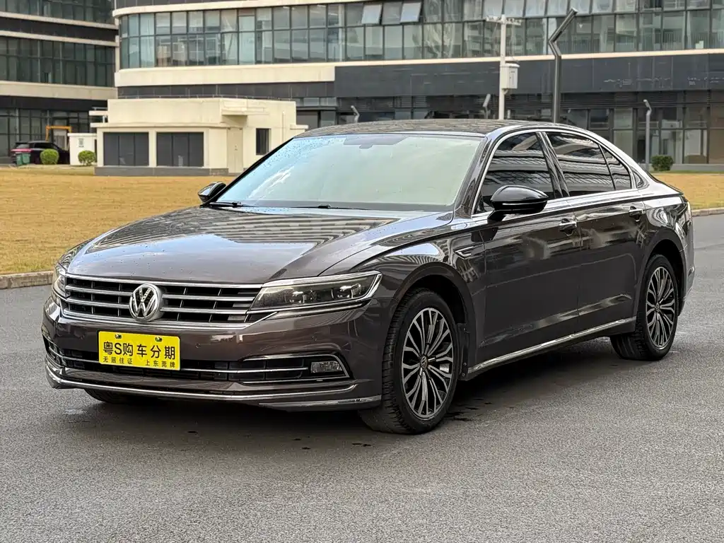 Volkswagen Phideon 2018 — фото 1