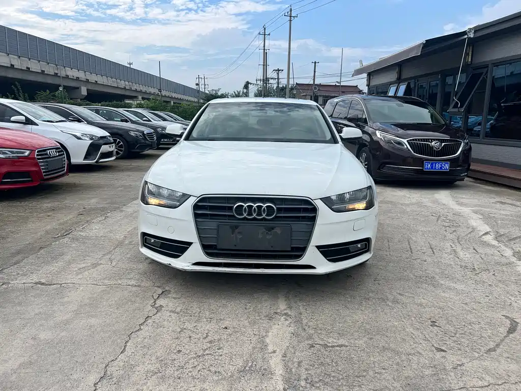 Audi A4L 2014