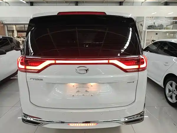 GAC Trumpchi M8 2022