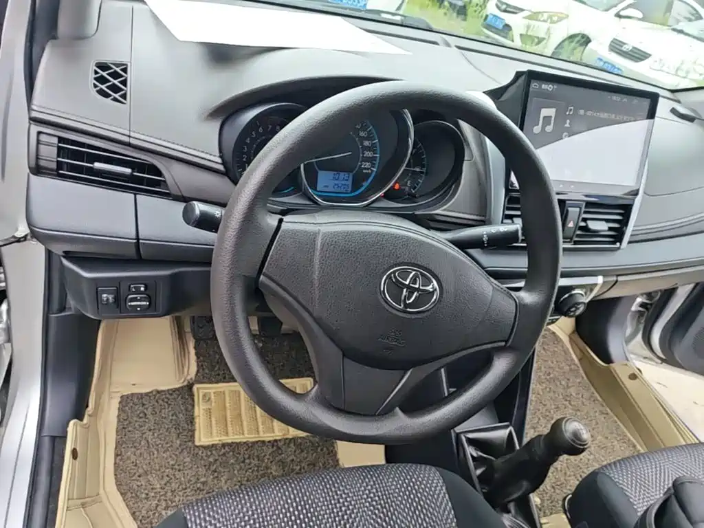 Toyota Vios 2016 — фото 11