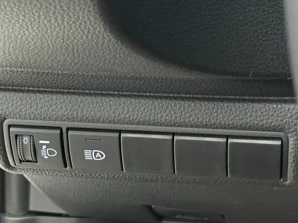 Toyota Corolla 2022 — фото 21