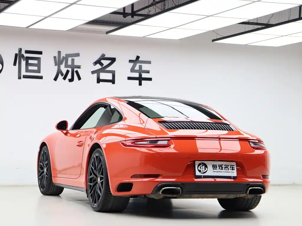 Porsche 911 2017 — фото 25