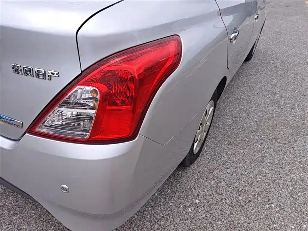 Nissan Sunny 2015 — фото 8
