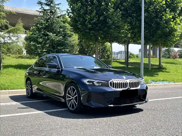 BMW 3 Series 2023