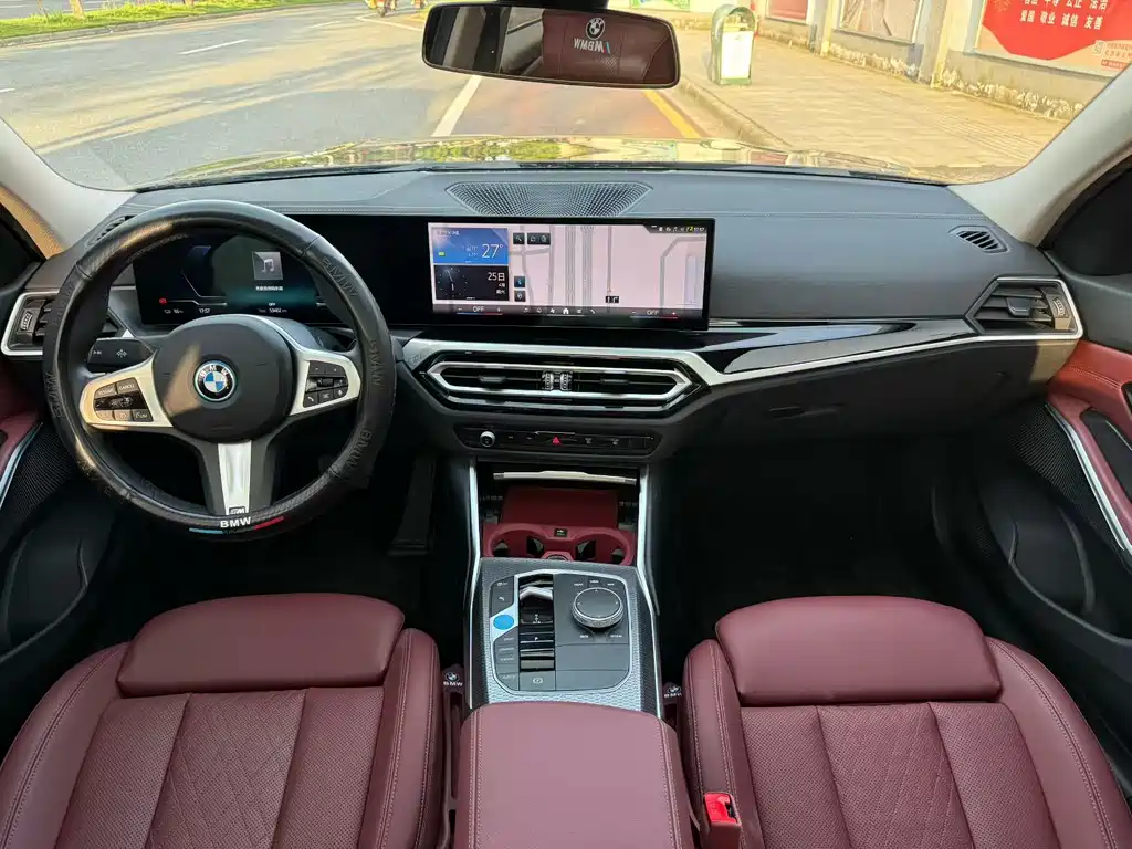 BMW i3 2024 — фото 5