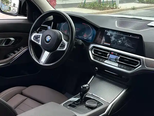 BMW 3 Series 2021