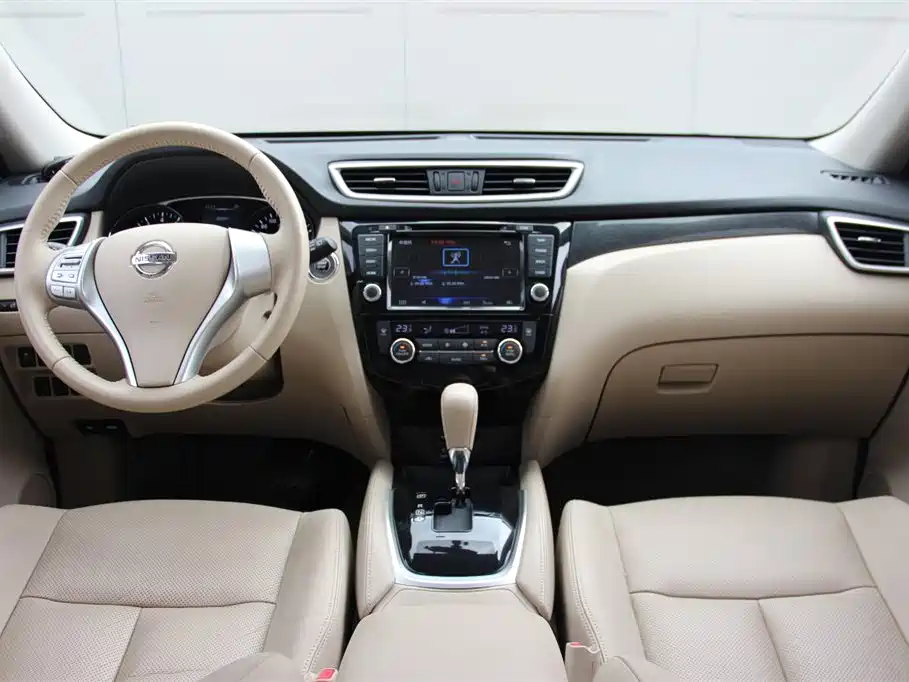 Nissan X-Trail 2015 — фото 9