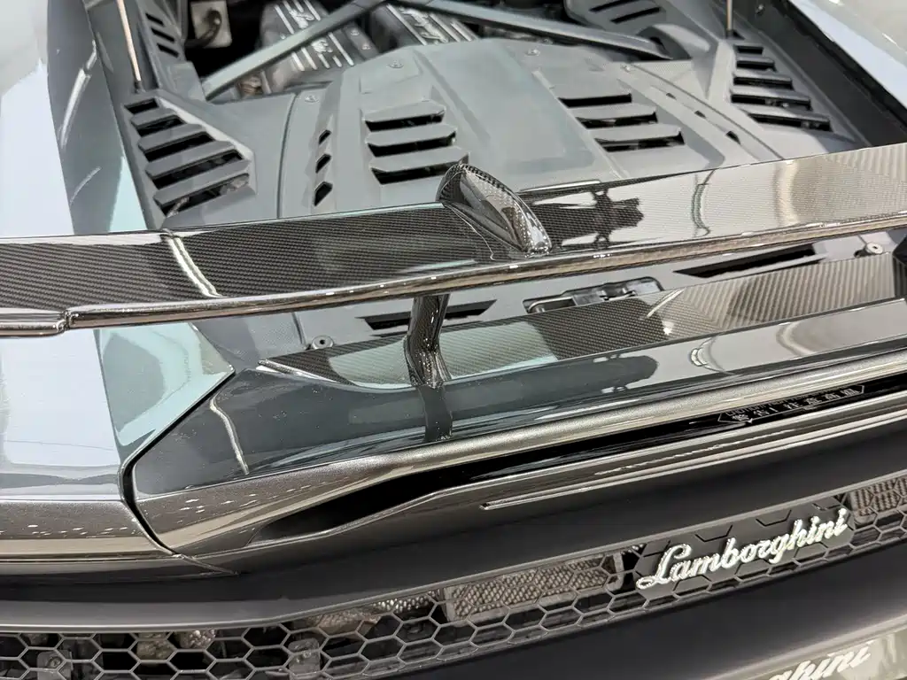 Lamborghini Huracan 2020 — фото 11