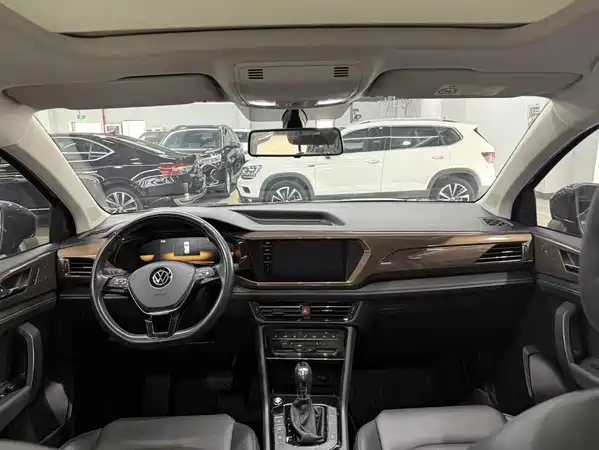 Volkswagen Tharu 2022
