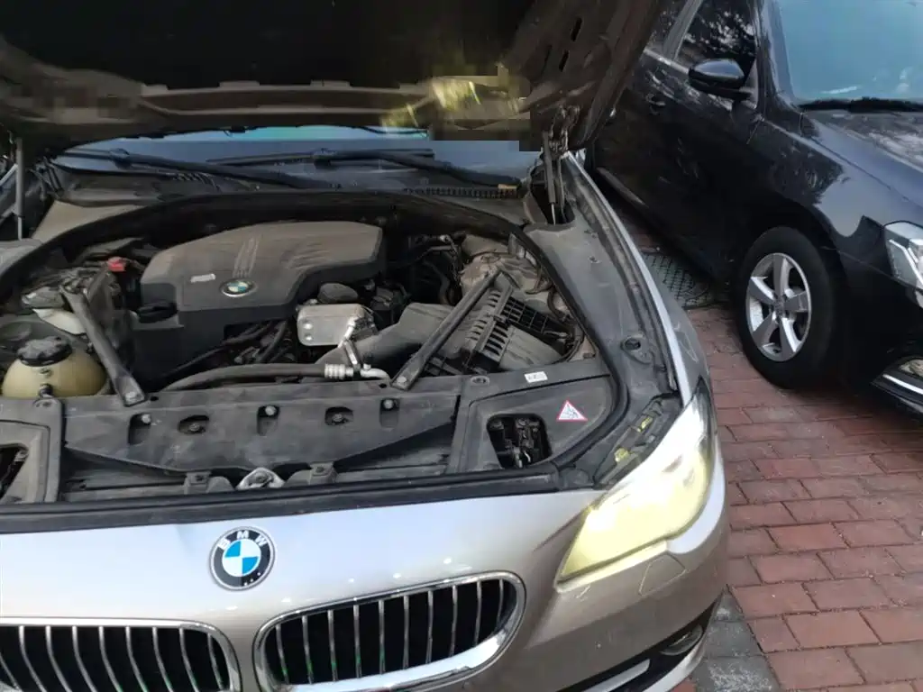BMW 5 Series 2014 — фото 22