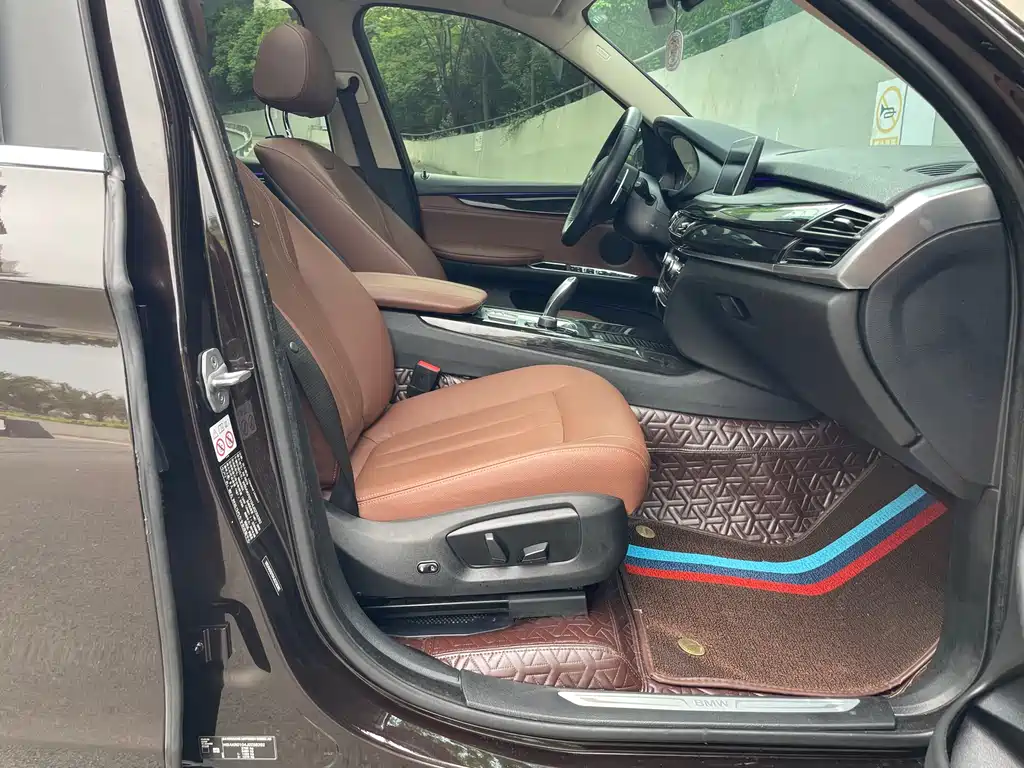 BMW X5 2018 — фото 18