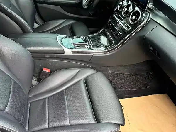 Mercedes-Benz C-Class 2019