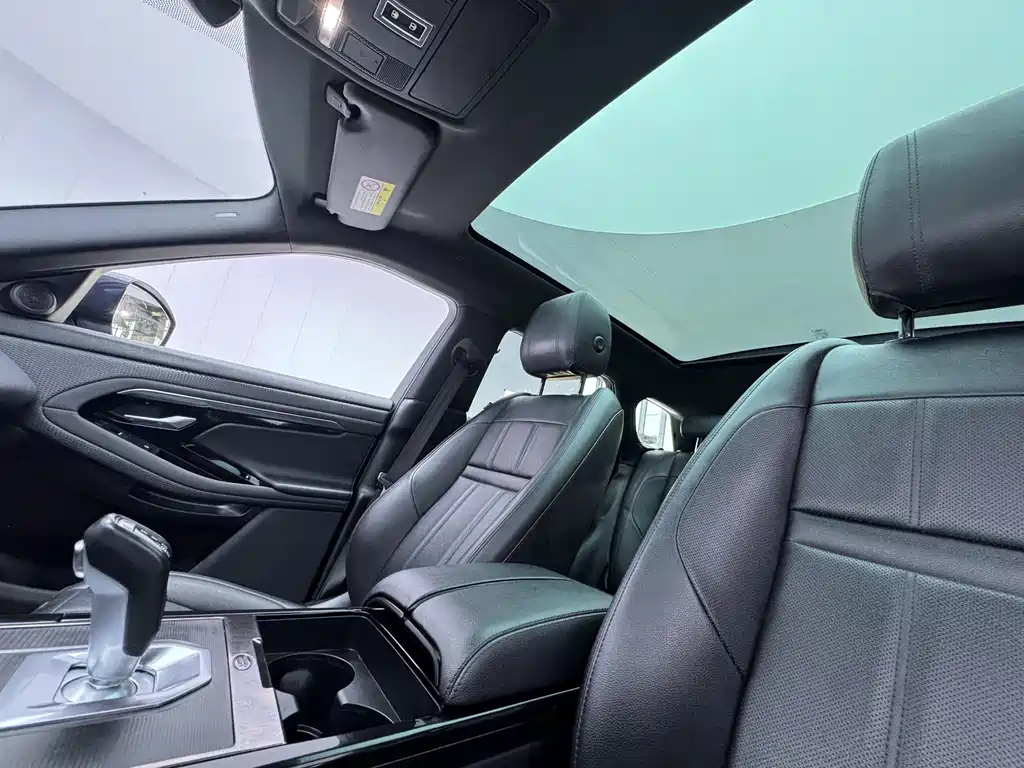 Land Rover Evoque 2021 — фото 12