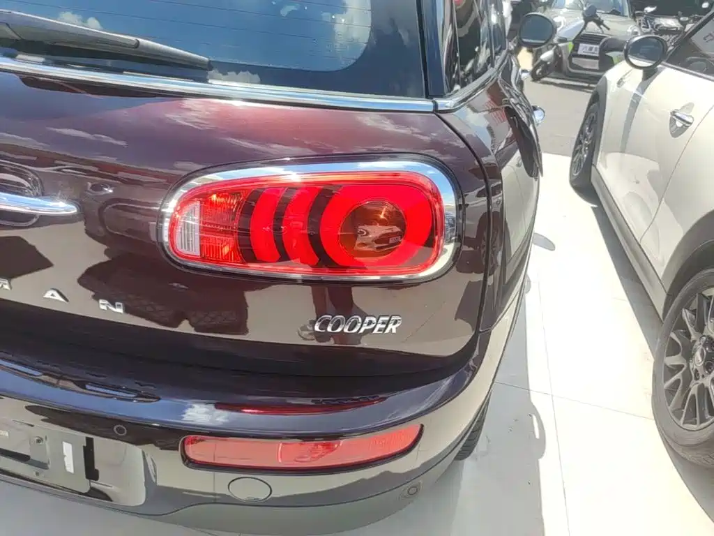 MINI Clubman 2018 — фото 8
