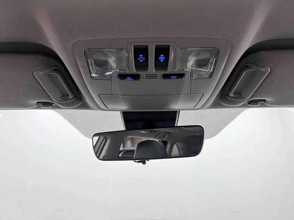 Toyota Highlander 2020 — фото 18