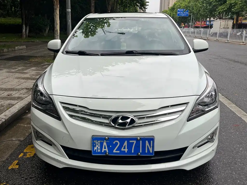 Hyundai Ruiyi 2015