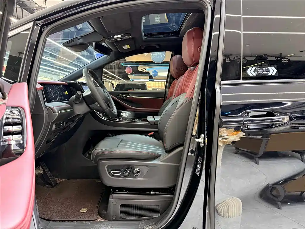GAC Motor Trumpchi M8 2024 — фото 4