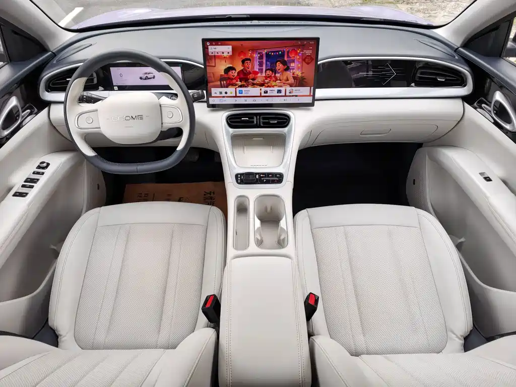 Geely Galaxy Starwish 2025 — фото 14