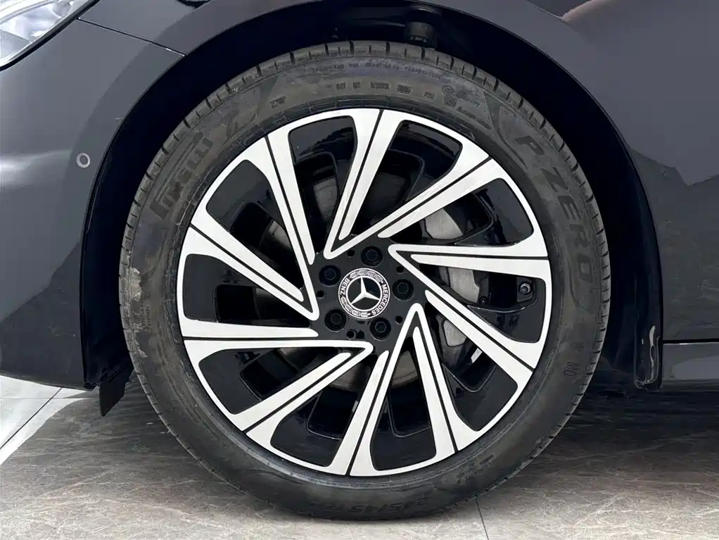 Mercedes-Benz E-Class 2025 — фото 20