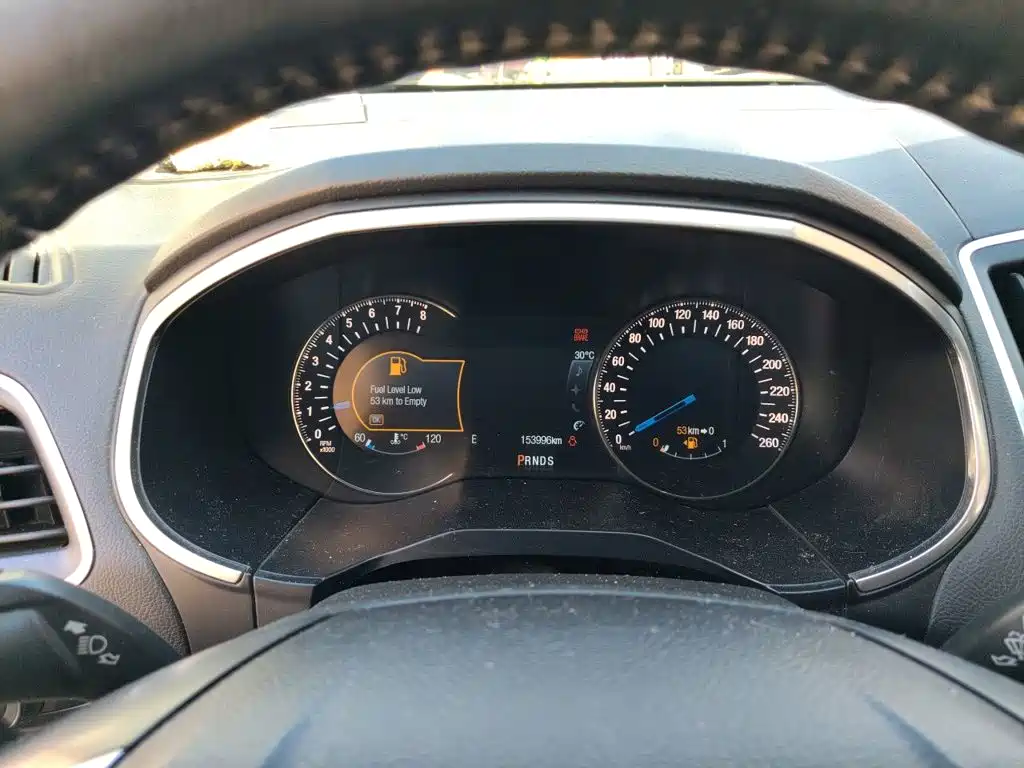 Ford Edge 2017 — фото 12