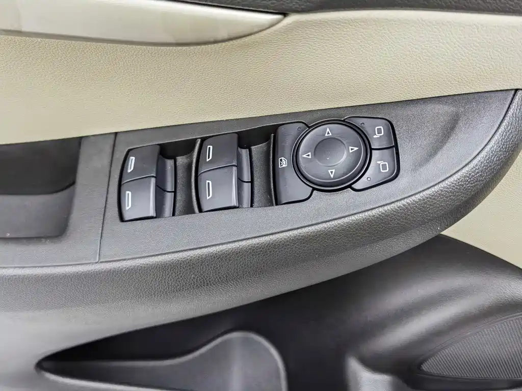 Buick Excelle 2021 — фото 9