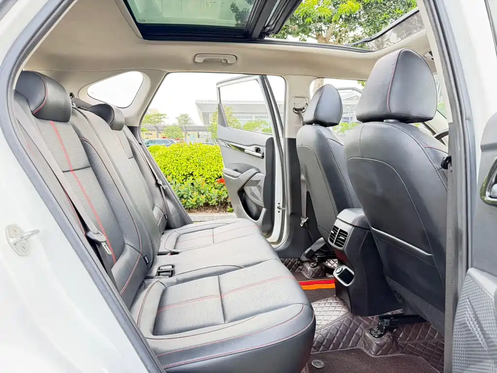 Kia KX3 Proud Running 2022 — фото 13