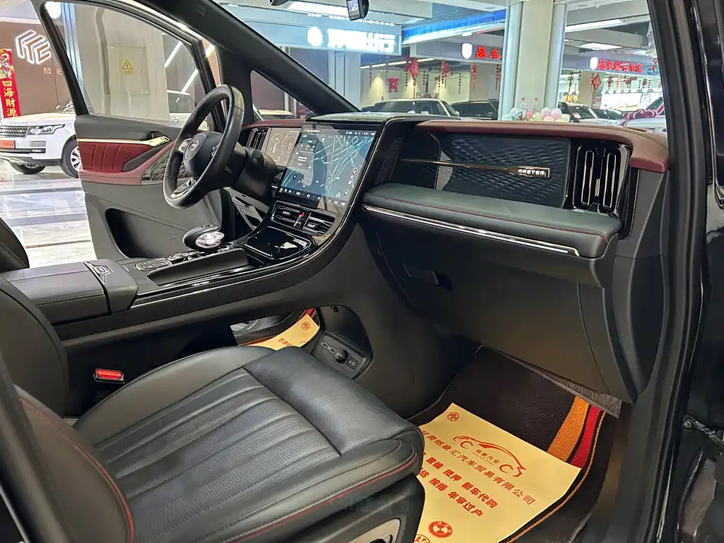 GAC Motor Trumpchi M8 2023 — фото 15
