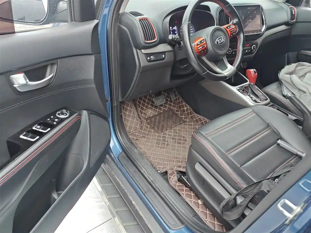 Kia KX3 2016 — фото 15