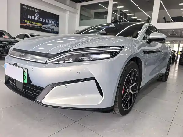 BYD Han L 2025
