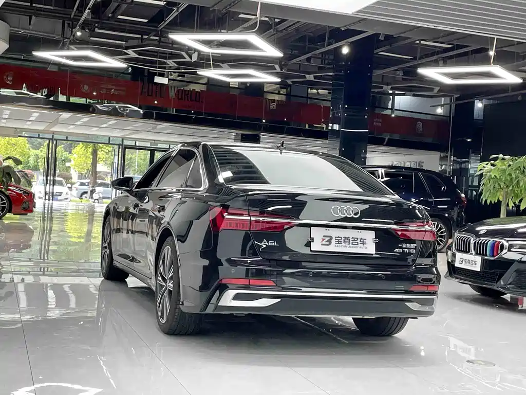 Audi A6L 2025 — фото 12
