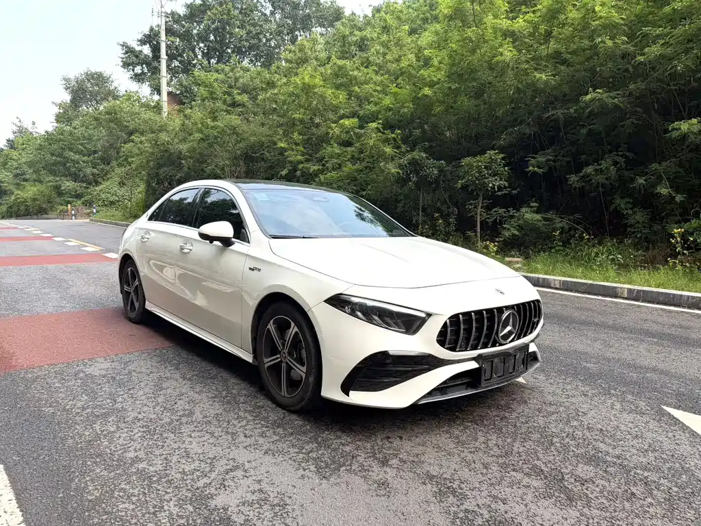 Mercedes-Benz A-Class 2023 — фото 3