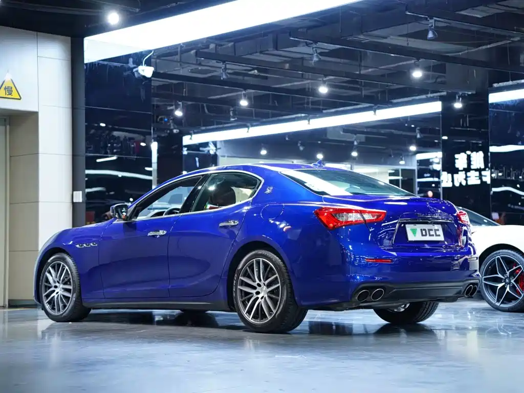 Maserati Ghibli 2019 — фото 5