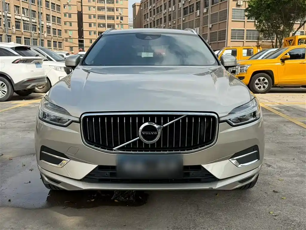 Volvo XC60 2020 — фото 21