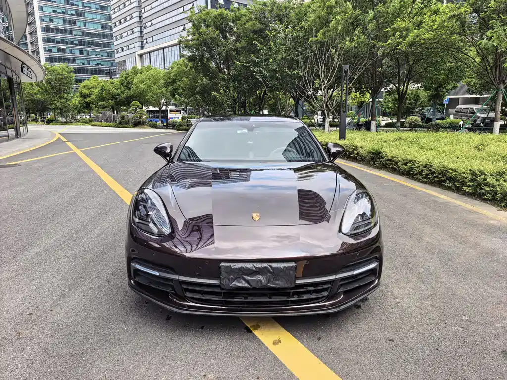 Porsche Panamera 2018 — фото 2