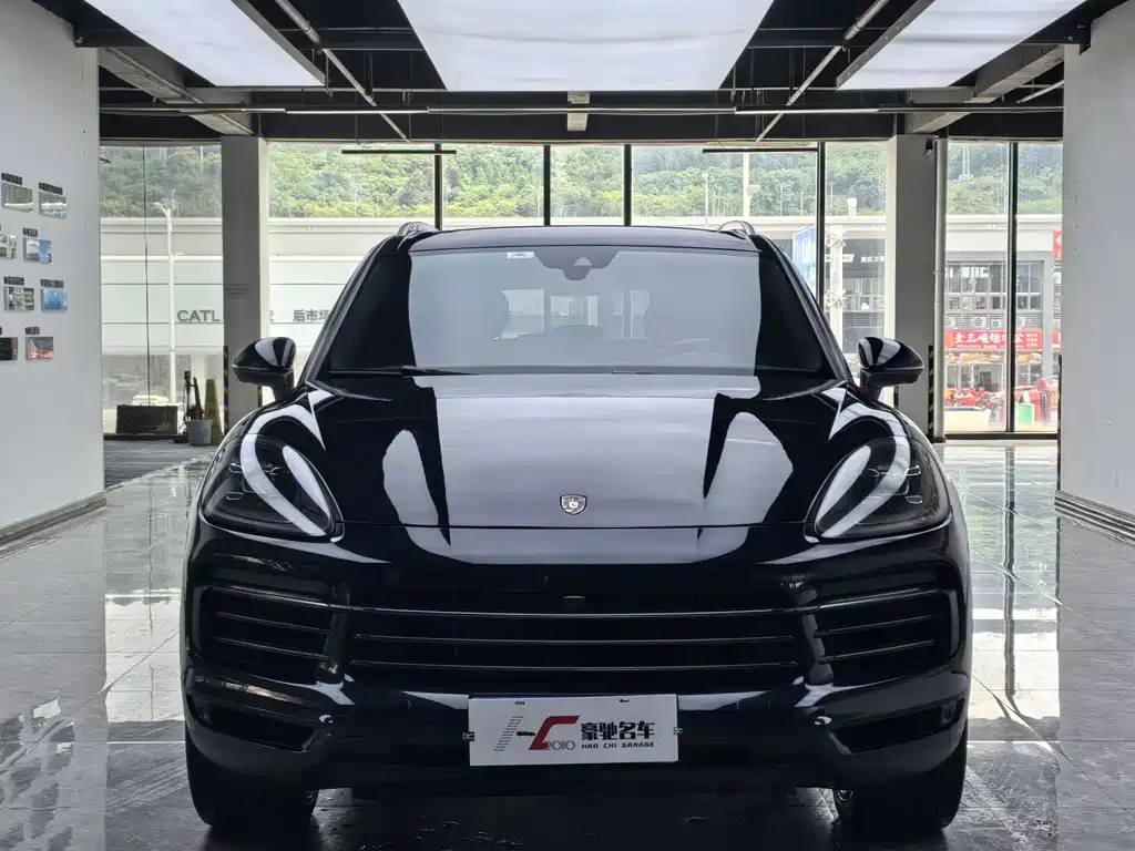 Porsche Cayenne 2018 — фото 2