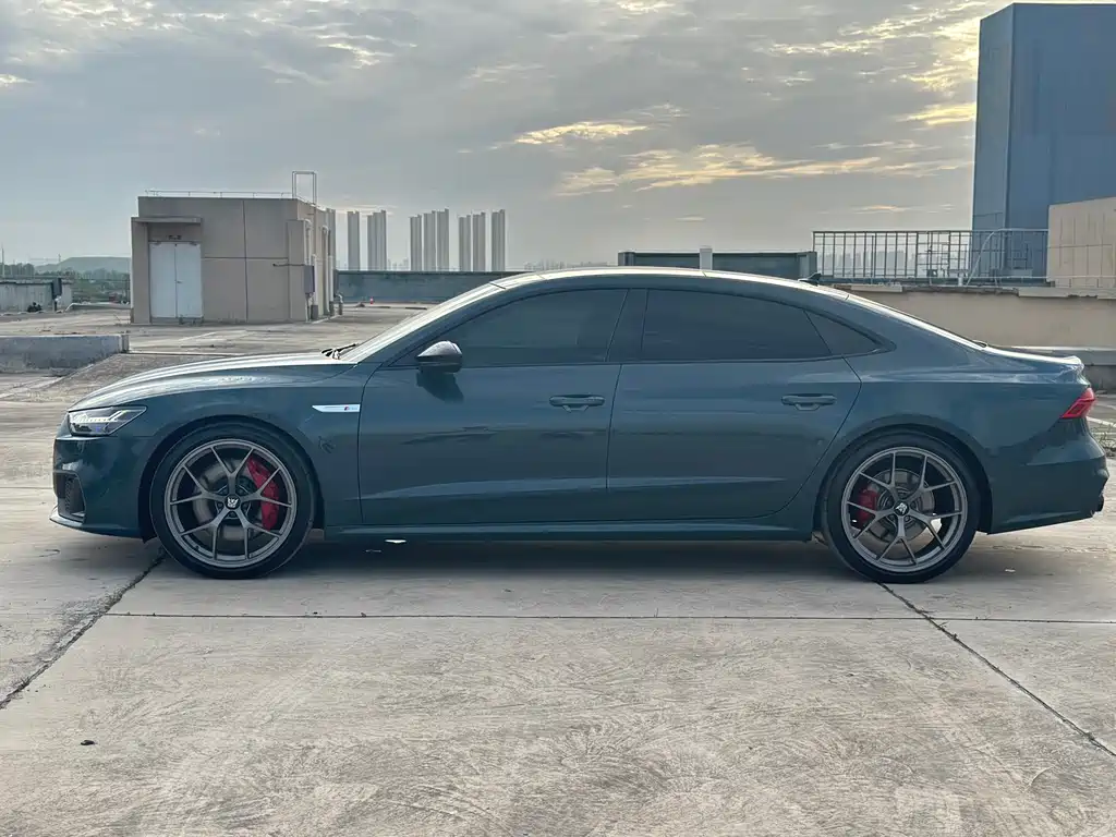 Audi A7L 2022 — фото 3