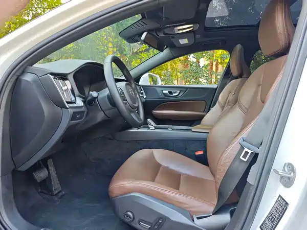 Volvo S60 2024
