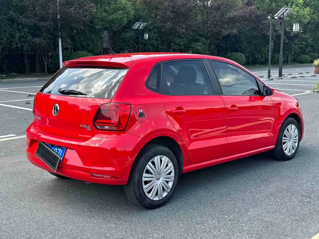Volkswagen Polo 2016 — фото 10